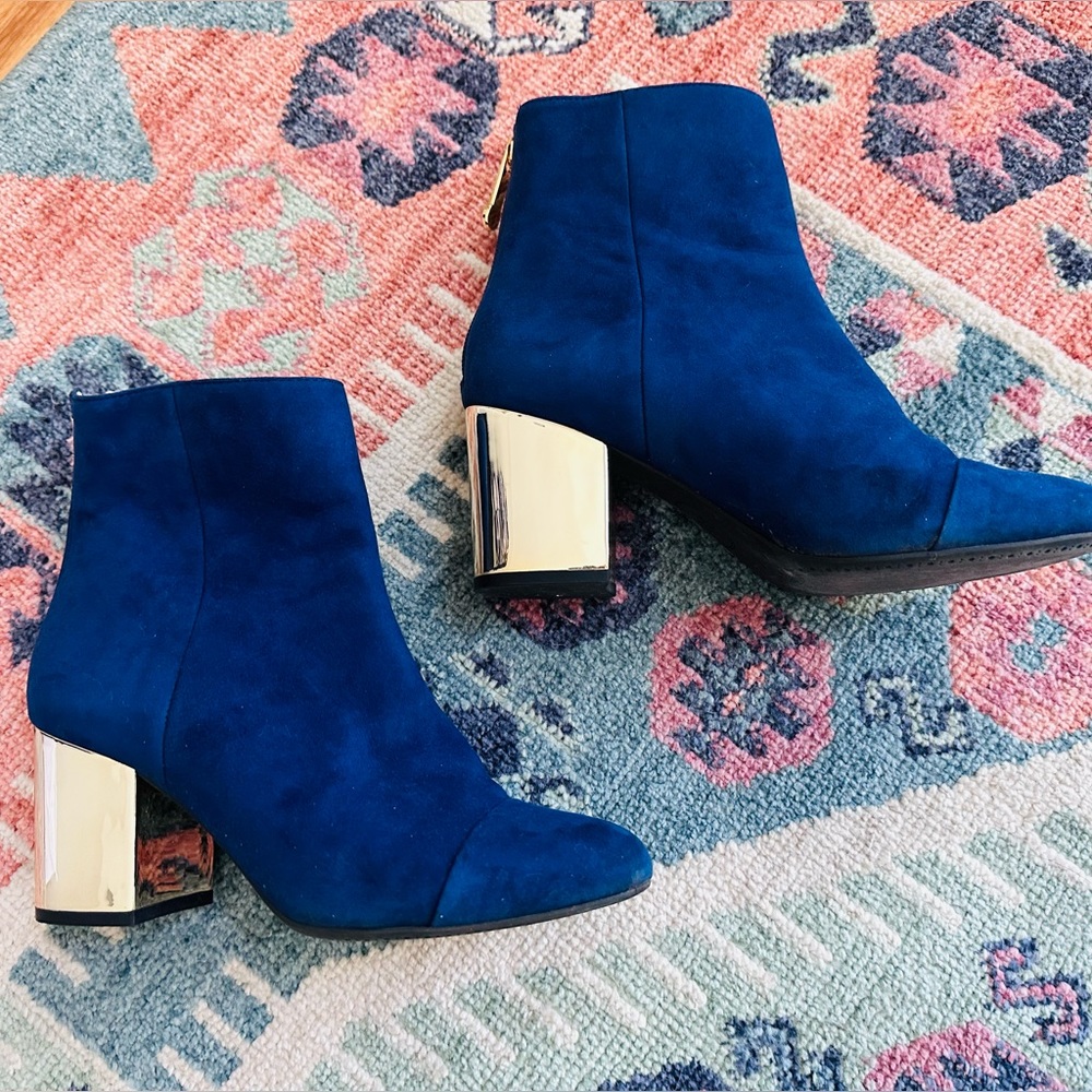 1901 Blue Velvet Boots with Gold heel